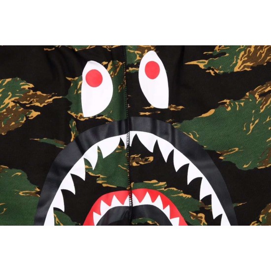 Bape мужские Tiger Camo шорты Bape мужские Tiger Camo шорты